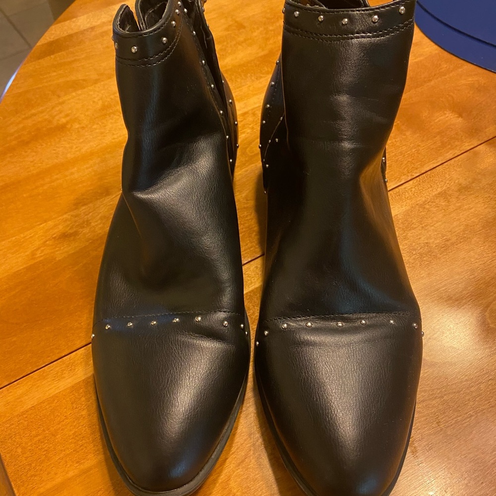 NEW never worn black booties